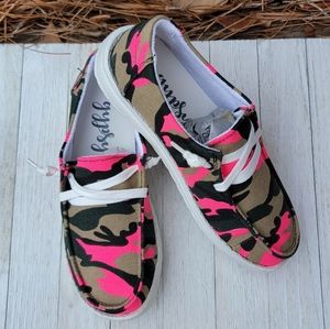 40% OFF SALE-GYPSY JAZZ- SERGEANT PINK CAMO SLIP ON SNEAKERS